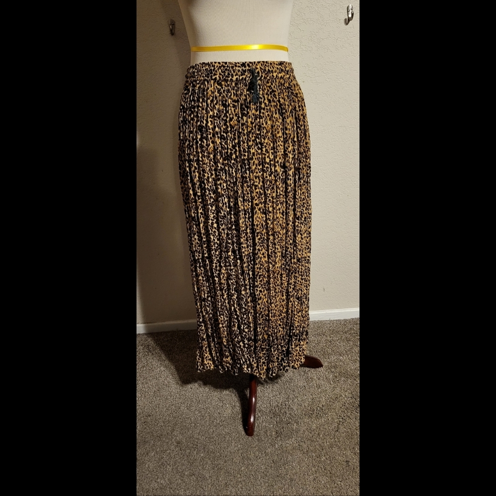 Lightweight Rayon Drawstring Skirt - image 2